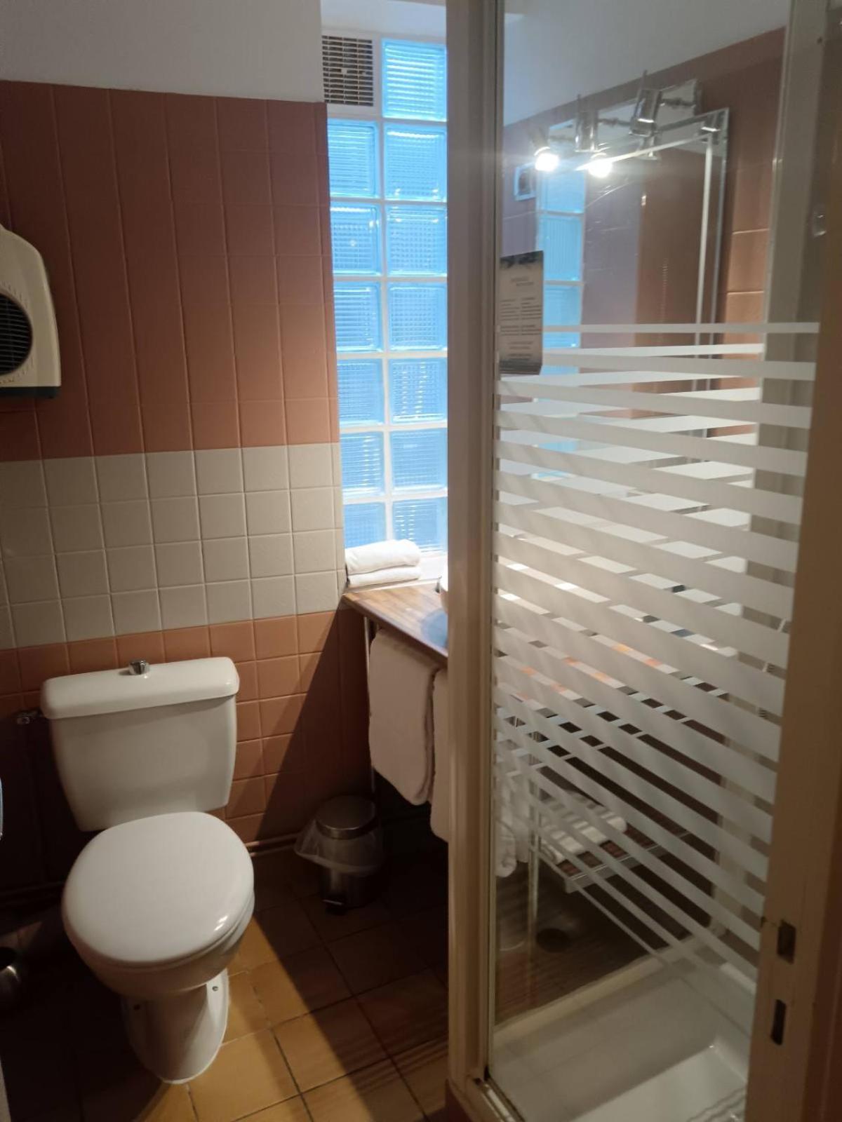 Le Declic Hotel Bayeux Bagian luar foto