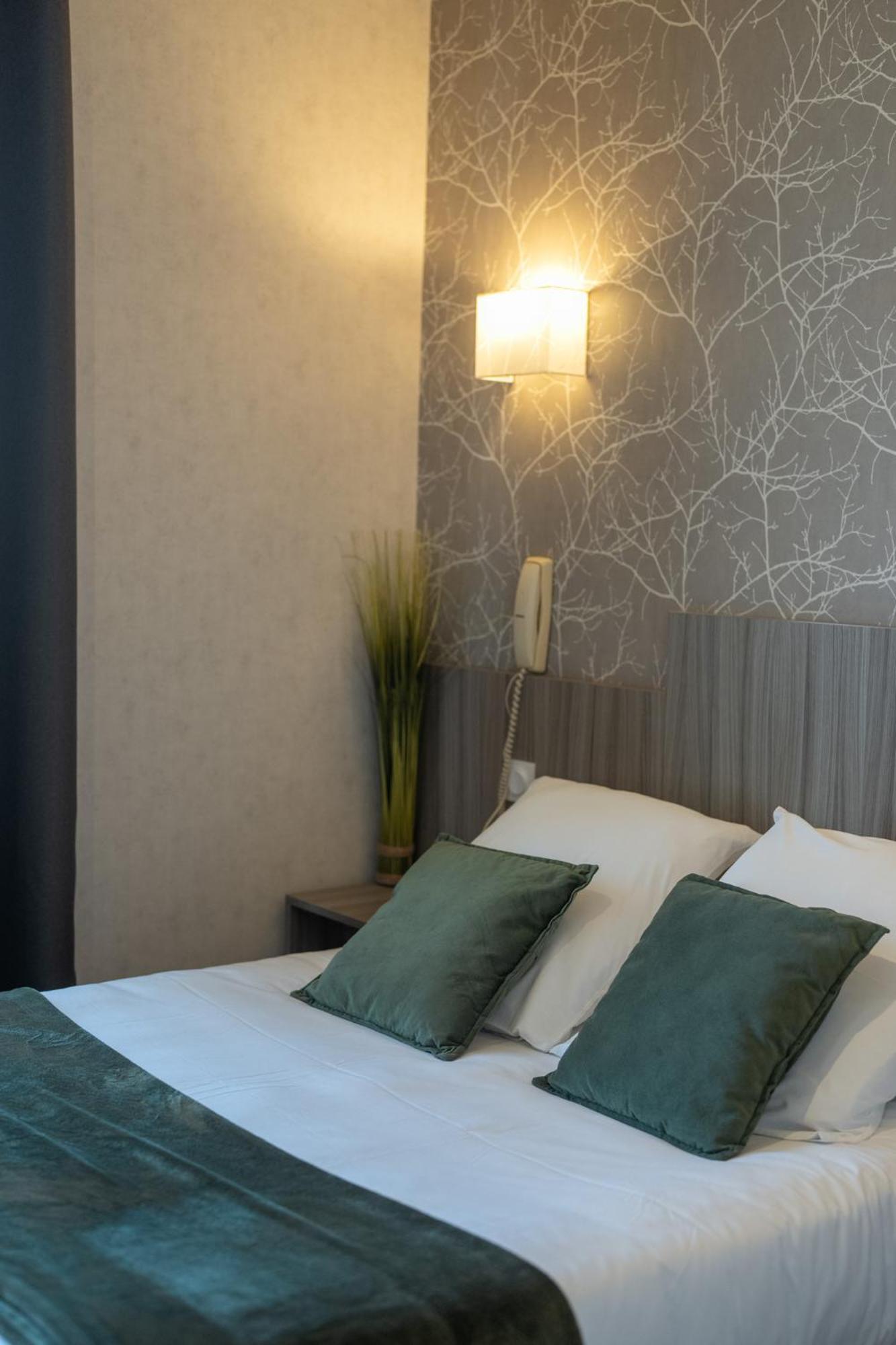 Le Declic Hotel Bayeux Bagian luar foto